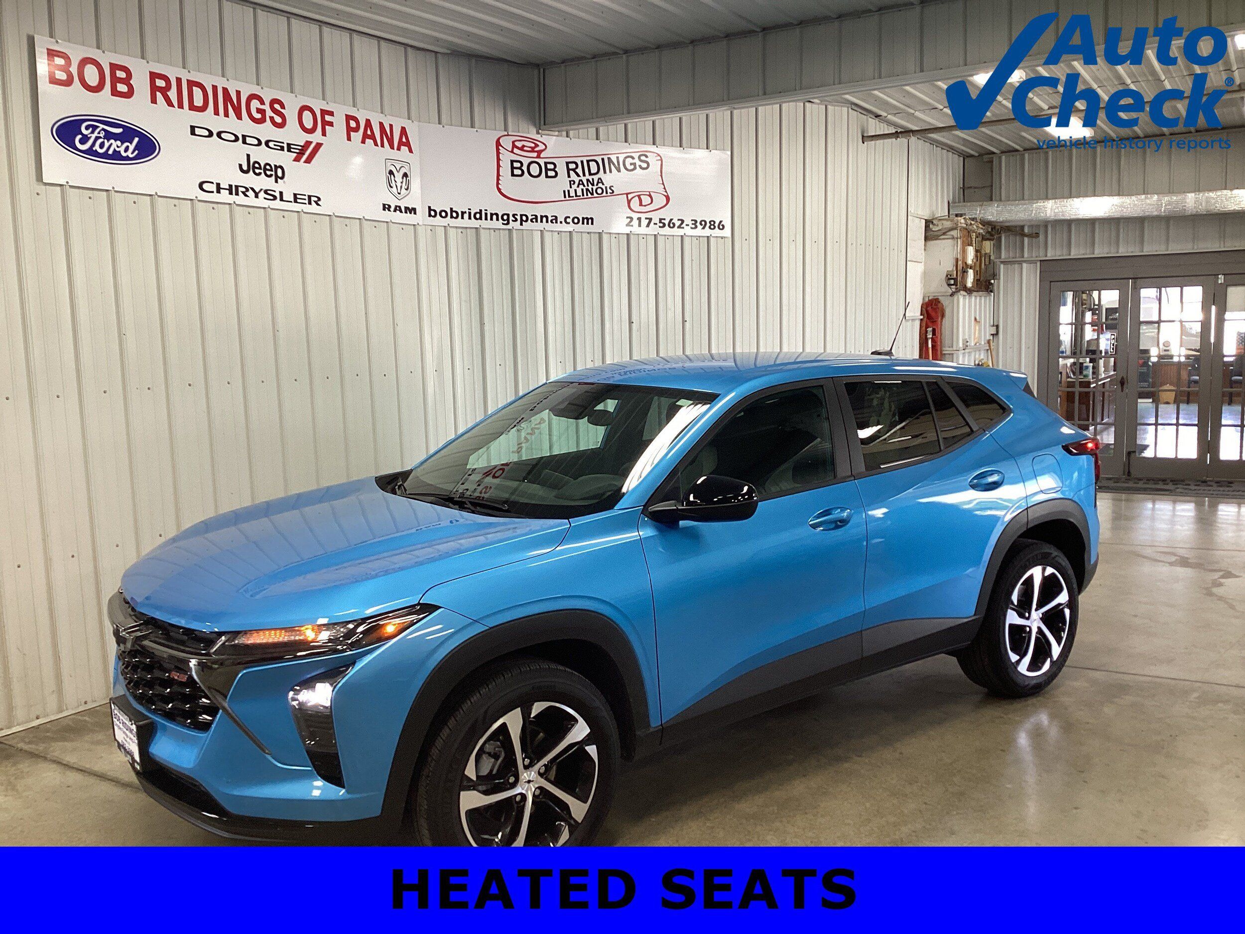Used 2025 Chevrolet Trax RS FWD image 1