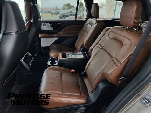 Used 2020 Lincoln Aviator Reserve w/ Equipment Group 202A image 20