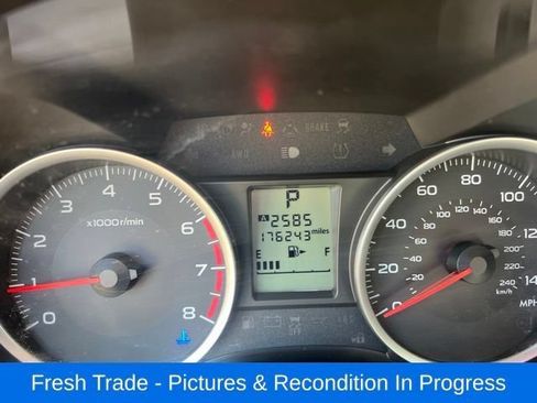 Used 2014 Subaru Forester 2.5i Premium w/ All-Weather Package AWD/4WD image 12