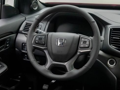 Used 2025 Honda Ridgeline TrailSport image 12