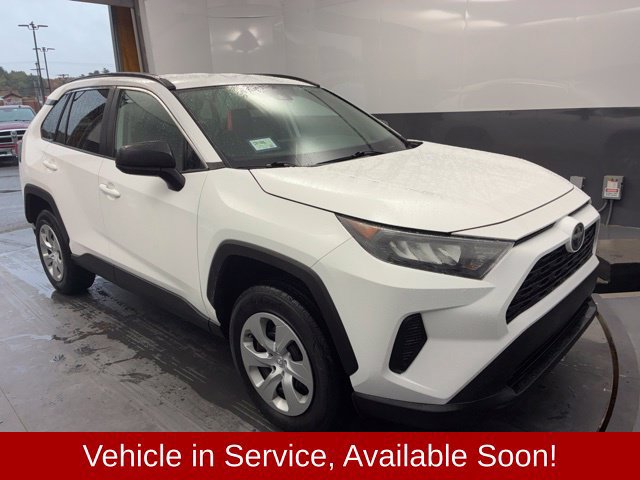 Used 2021 Toyota RAV4 LE AWD/4WD image 1