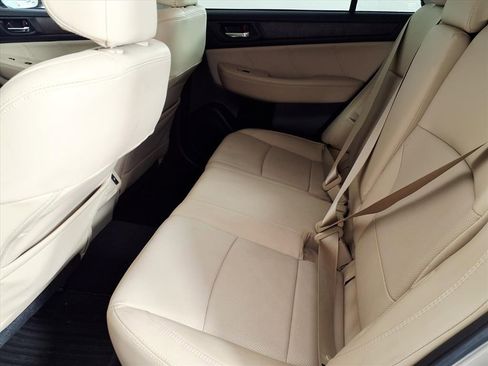 Used 2018 Subaru Outback 3.6R Limited image 10