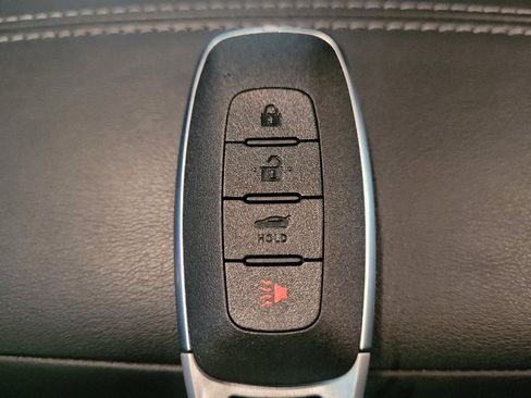 Used 2025 Nissan Sentra SV FWD image 32