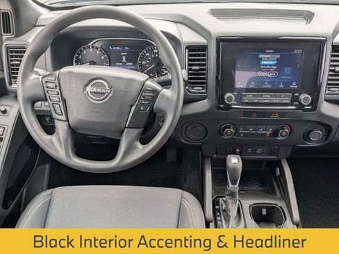 Used 2023 Nissan Frontier SV w/ Midnight Edition Package image 25