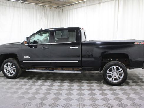 Used 2015 Chevrolet Silverado 2500 High Country image 34