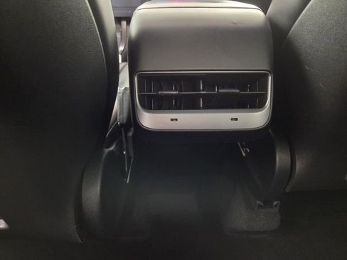 Used 2024 Tesla Model Y Performance AWD/4WD image 24