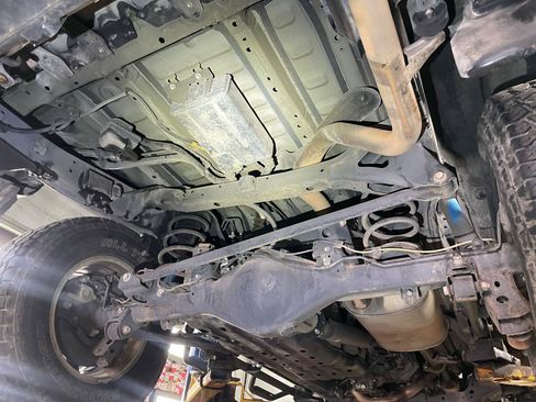 Used 2014 Toyota FJ Cruiser 4WD w/ Convenience Package image 23