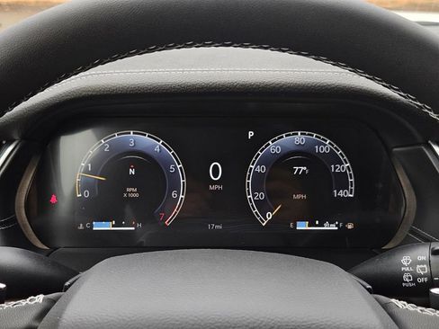 New 2025 Jeep Grand Cherokee L Limited w/ Luxury Tech Group II RWD image 21