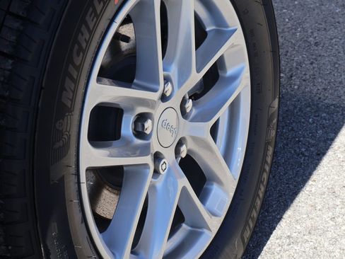 New 2026 Jeep Grand Cherokee Laredo X image 40