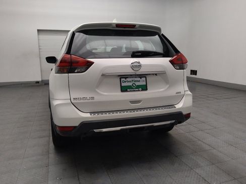 Used 2018 Nissan Rogue S AWD/4WD image 6