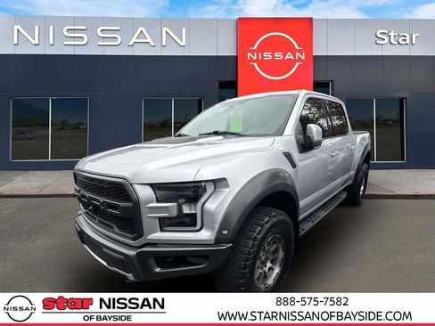 Used 2018 Ford F150 Raptor w/ Equipment Group 802A Luxury image 4