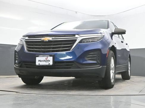 Used 2022 Chevrolet Equinox LS AWD/4WD image 38