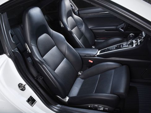 Used 2015 Porsche 911 Turbo S image 5