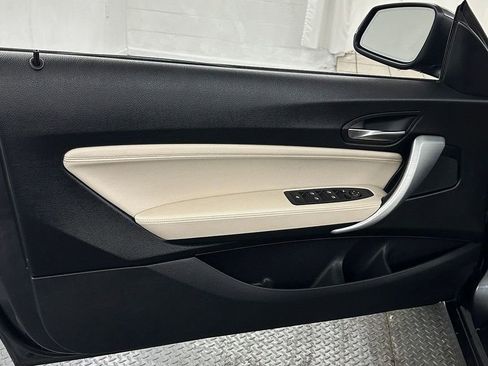 Used 2017 BMW 230i xDrive Convertible image 9