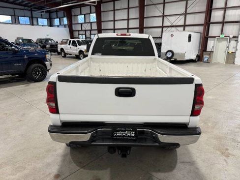 Used 2007 Chevrolet Silverado 2500 LT w/ Heavy-Duty Power Package image 10