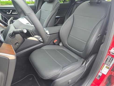 Certified 2026 Mercedes-Benz GLC 300 4MATIC image 26