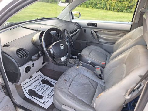 Used 2001 Volkswagen Beetle GLX FWD image 9