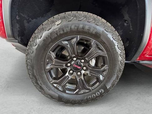 Used 2025 GMC Canyon Elevation w/ Convenience Package RWD image 28