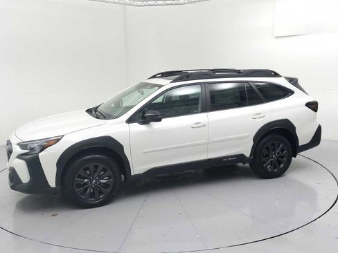 Certified 2025 Subaru Outback Onyx Edition XT w/ Popular Package #2 image 5