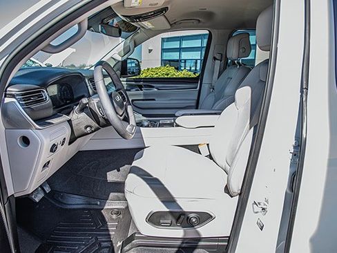 Used 2023 Jeep Wagoneer Series II w/ Convenience Group I image 15