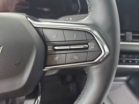 Certified 2025 Chevrolet Equinox LT AWD/4WD image 22