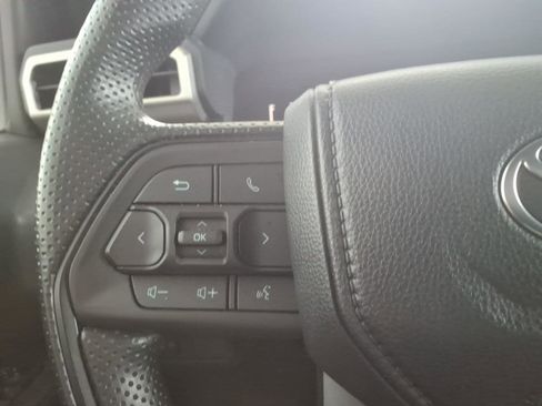 Used 2025 Toyota Tacoma SR5 AWD/4WD image 27
