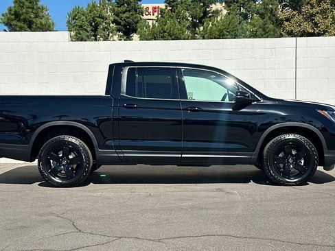 New 2026 Honda Ridgeline Black Edition image 3
