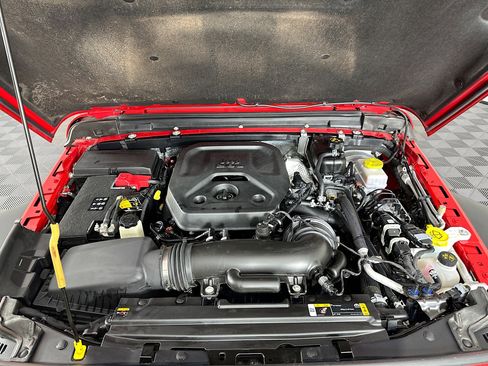 Used 2025 Jeep Wrangler Unlimited Sport AWD/4WD image 30