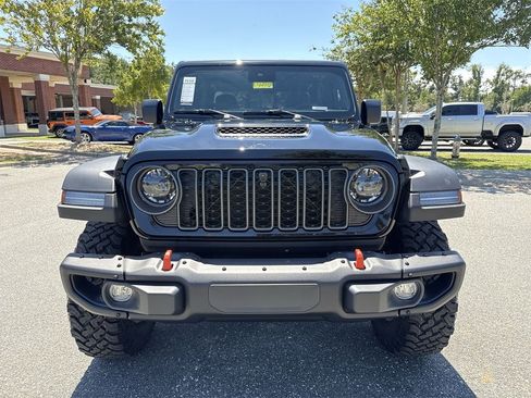 New 2025 Jeep Gladiator Mojave image 8