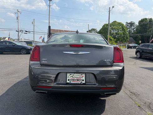 Used 2015 Chrysler 300 S AWD/4WD image 6