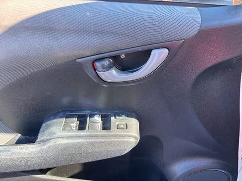 Used 2012 Honda Fit image 9