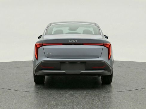 Used 2025 Kia K4 FWD image 7