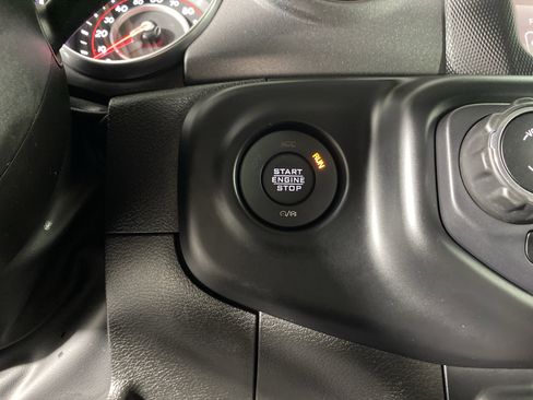 Used 2022 Jeep Gladiator Mojave w/ Cold Weather Group image 25