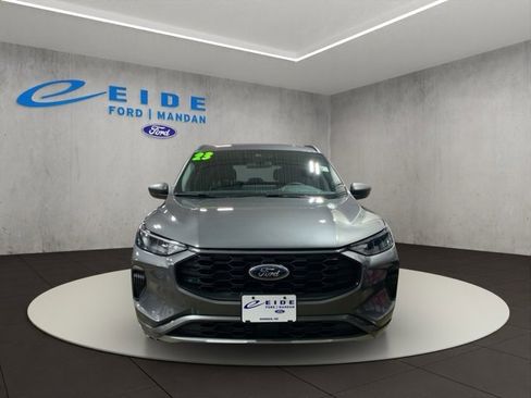 Used 2023 Ford Explorer Limited w/ Equipment Group 301A image 8