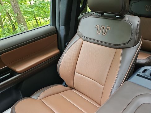 Used 2025 Ford Expedition King Ranch AWD/4WD image 45
