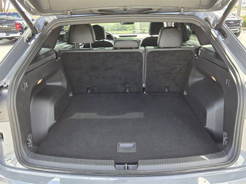 Used 2023 Volkswagen Atlas Cross Sport SEL Premium R-Line image 14