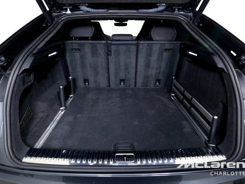 Used 2020 Lamborghini Urus image 21