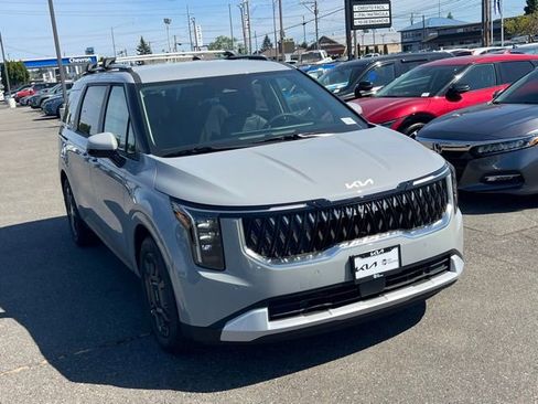 New 2026 Kia Carnival EX FWD image 3