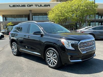Used 2024 GMC Terrain Denali w/ Denali Premium Package