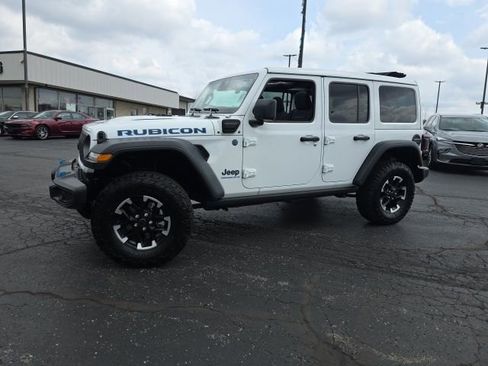 Used 2025 Jeep Wrangler Unlimited Rubicon 4xe w/ Safety Group AWD/4WD image 3
