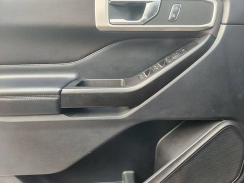 Used 2020 Ford Explorer XLT RWD image 21