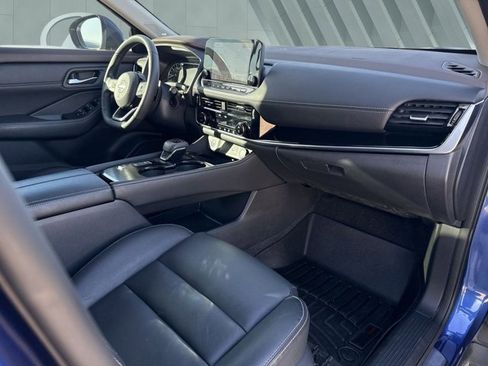 Used 2023 Nissan Rogue SL w/ SL Premium Package image 29