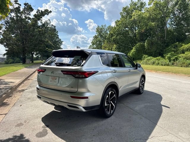Used 2023 Mitsubishi Outlander SE AWD/4WD image 7
