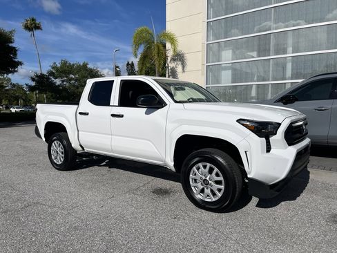 Used 2026 Toyota Tacoma SR w/ SR Upgrade Package RWD image 10