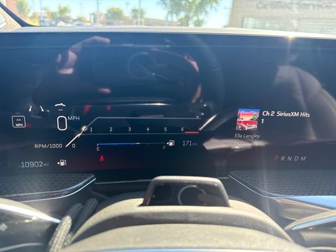 Used 2025 Cadillac Escalade V AWD/4WD image 13