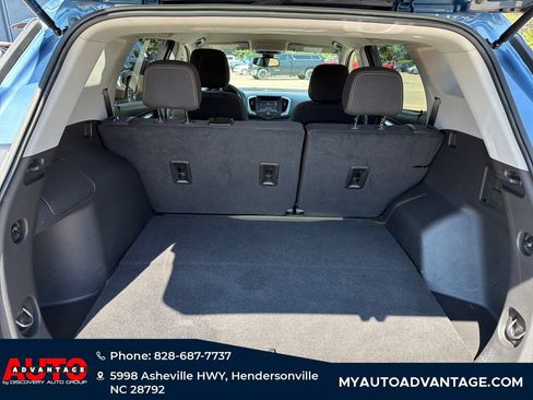 Used 2024 GMC Terrain SLE FWD image 33