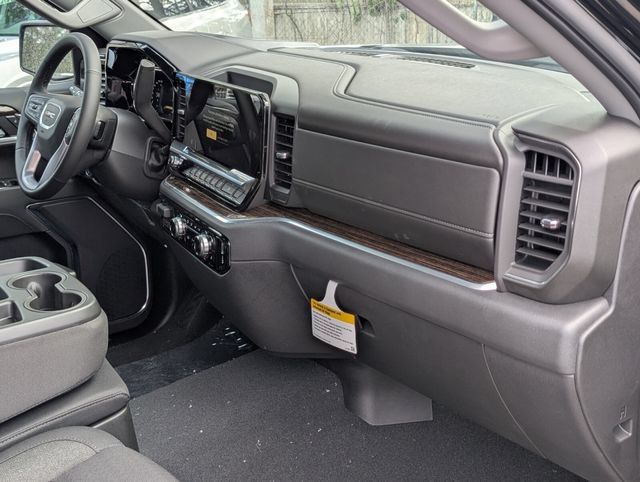 New 2026 GMC Sierra 1500 SLE w/ Preferred Package RWD image 17