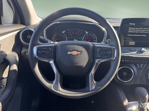 New 2025 Chevrolet Blazer LT w/ LPO, Floor Liner Package FWD image 16