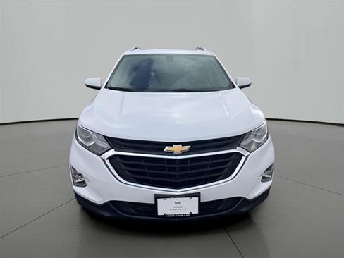 Used 2019 Chevrolet Equinox LT w/ Sun & Navigation Package image 2