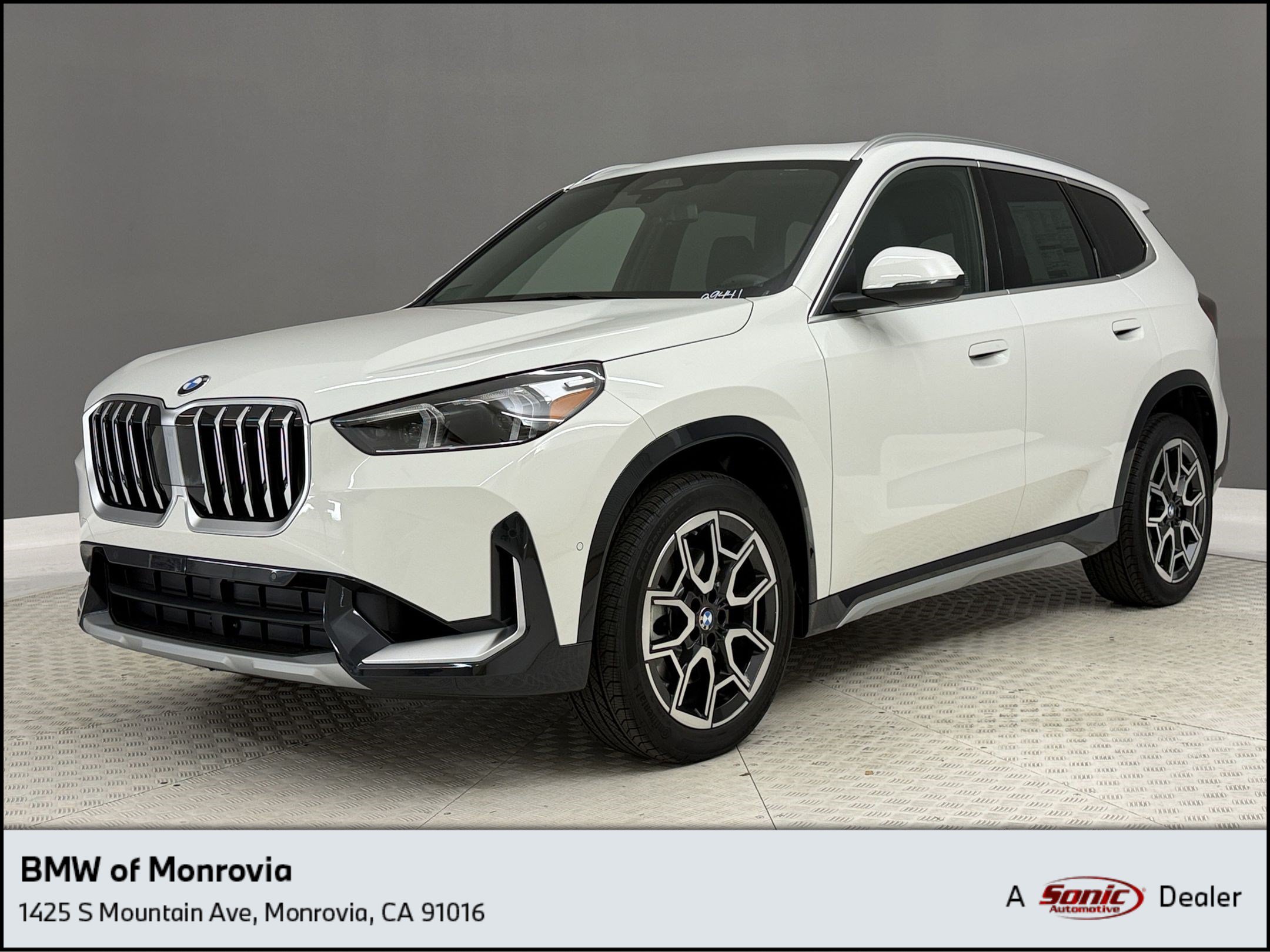 New 2027 BMW X1 xDrive28i AWD/4WD image 1